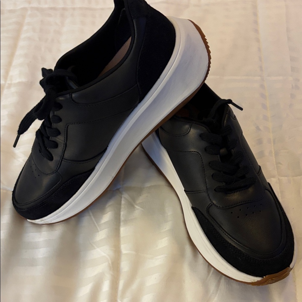 Fit Flop Black Lace-Up Platform Sneakers with White Sole